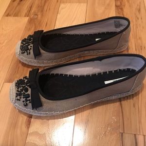 Simply Vera Vera Wang flats size 8.5